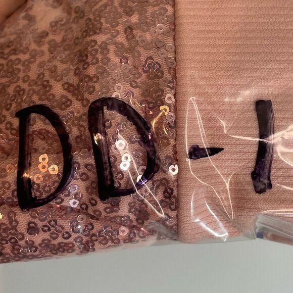 5 for $25🔥XL Sequined Pink Half Zip Pull Over Sweater - Picture 5 of 5